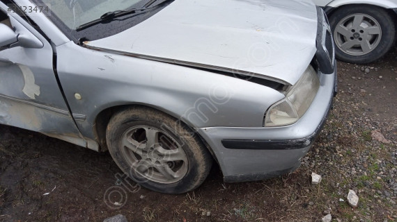 Skoda Octavia Mk1 sağ çamurluk yedek parça