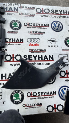 3G1863484A vw passat b8.5 sağ iç marşbiyel ön direk alt kaplaması