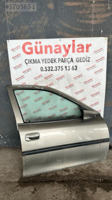 OPEL VECTRA B SAĞ ÖN KAPI