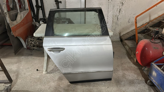 2005-2009 MODEL VW PASSAT B6 HB HATASIZ ORJ ÇIKMA SAĞ ARKA KAPI