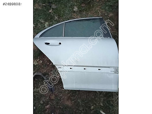MERCEDES W203 ORJİNAL SAĞ ARKA KAPI ÇIKMA HATASIZ