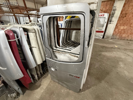 MERCEDES SPRİNTER ÇIKMA ORJİNAL SAĞ BAGAJ KAPAĞI KD