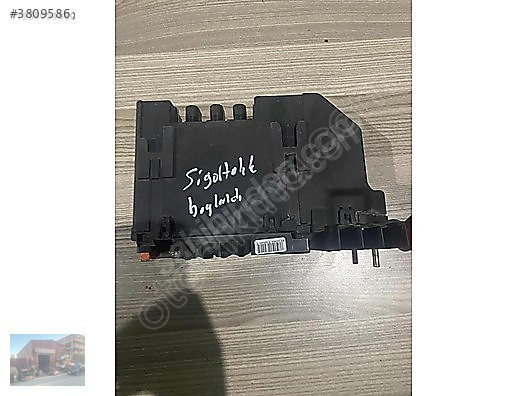 MERCEDES W221 S-CLASS ORJ. ÖN SİGORTA KUTUSU -2215401350