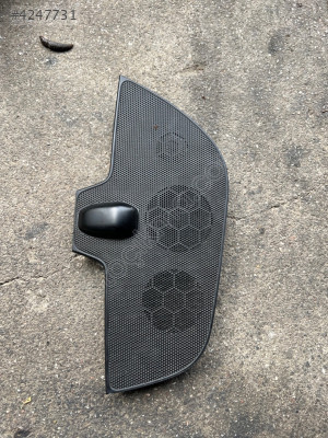 Whatsaptan siparişler Kia Sorento torpido hoparlör ızgarası