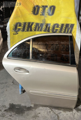 MERCEDES W211 E SERİSİ SAĞ ARKA KAPI DOLU HATASIZ