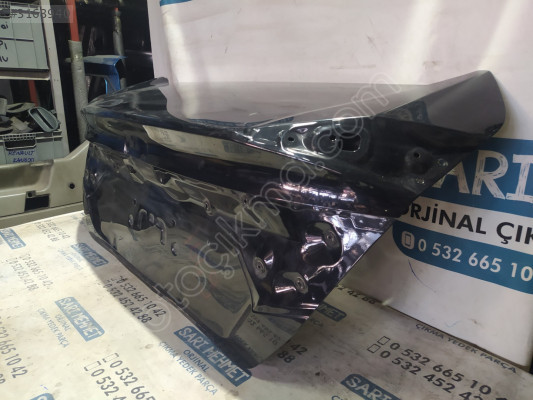 ÇIKMA HONDA CİVİC FC5 BAGAJ KAPAĞI 1649