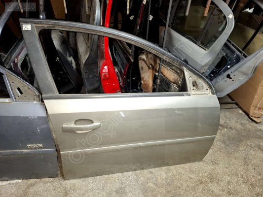 ÖZMEN OPEL VECTRA C ÇIKMA SAĞ ÖN KAPI