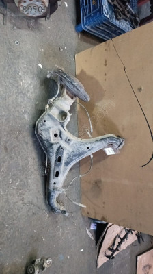 TRANSPORTER T4 ÇIKMA TAŞIYICI ARKA SAĞ - 7D0501254