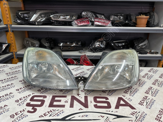 FORD FİESTA 02-06 ORJ ÇIKMA TEMİZ SAĞ VEYA SOL FAR 2S6X-13W029-CE