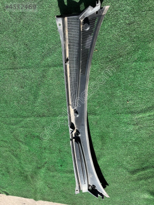 RENAULT KANGOO 3 ÖN CAM IZGARASI