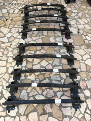 Opel Corsa e ön tampon demiri