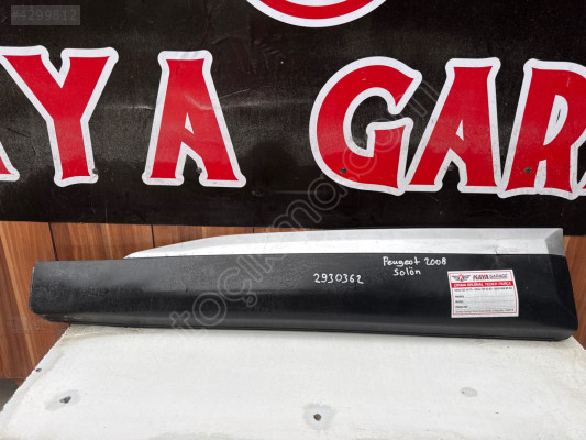 Peugeot 2008 sol ön kapı çıtası kapıda kapı bandı 2930362