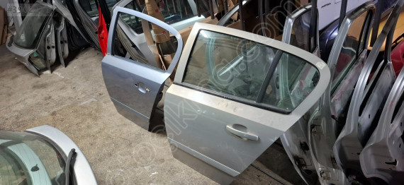 ÖZMEN OPEL ASTRA H ÇIKMA SOL ARKA KAPI