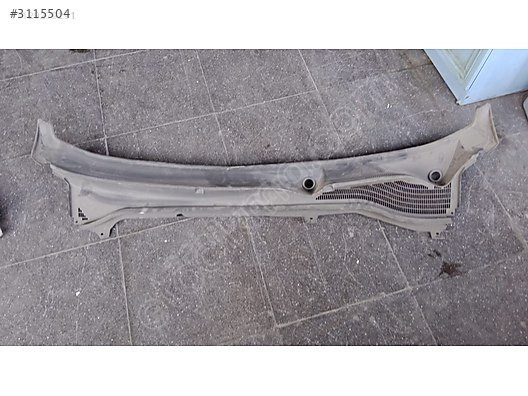 Fiat Fiorino ön cam ızgarası