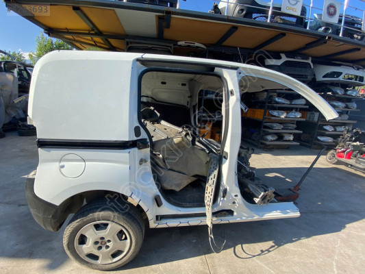 fiat fiorino 2022 kesme tavan arka (boş) (son fiyat)