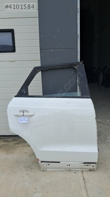 ARKA KAPI - SAĞ - AUDI Q3 12-18 - ( 8U0833052 )
