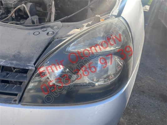 Renault Clio 2 sol ön far