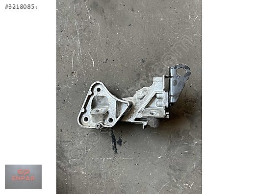 Volvo 2.4 T-2.5 T 5 silindir ön motor kulağı s40-s60-s80-v50