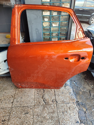 Citroen C4 X sol arka kapı