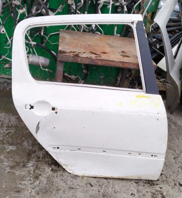 PEUGEOT 307 SAĞ ARKA KAPI ÇEVİK OTO ÇIKMA