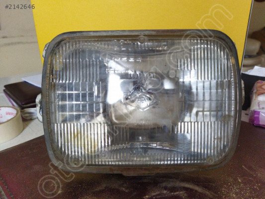 Mitsubishi L300 çıkma sağ ve sol far