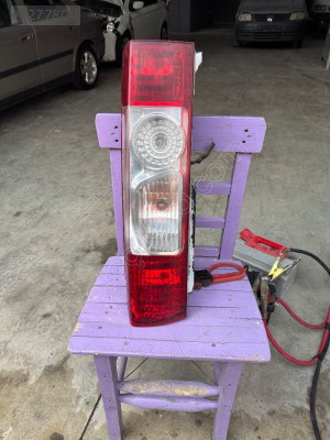 PEUGEOT SAĞ VE SOL STOPLARI