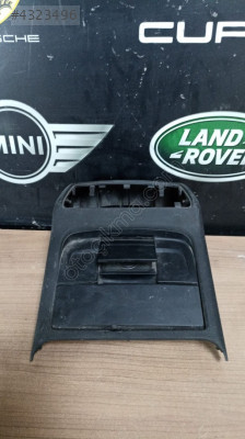 8K0864376 AUDİ A4-A5 ARKA ORTA KLİMATRONİK ÇAKMAKLIK PANELİ