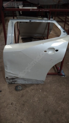 Peugeot 2008 sol arka kapı