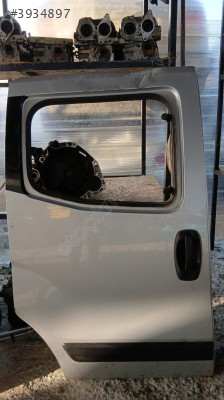 Fiorino sağ sürgülü  ufak direkte hasar çıkma orjinal