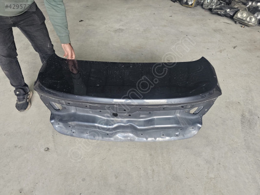 RENAULT MEGAN 4 FÜME RENK BAGAJ KAPAĞI ORJINAL BOYASIZ