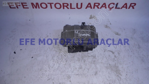 Citroen Jumpy Motor Beyini  (EFE)