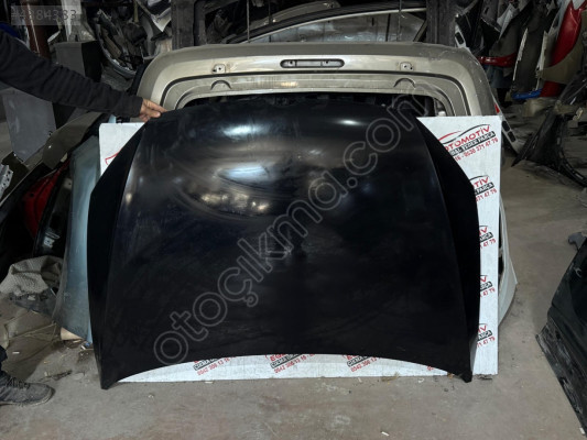 2013/2019 VW GOLF SİYAH MOTOR KAPUTU HATASIZ BOYASİZ