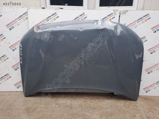 Dacia Dastır motor kaputu (hasarlı)