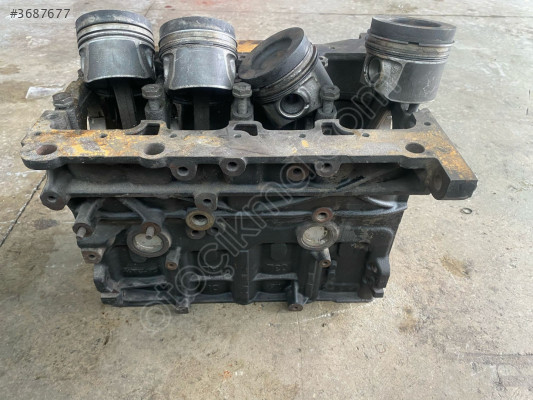AUDİ VW GOLF VI MK6 2008-2012 1.6 TDI MOTOR BLOĞU 03L021AL
