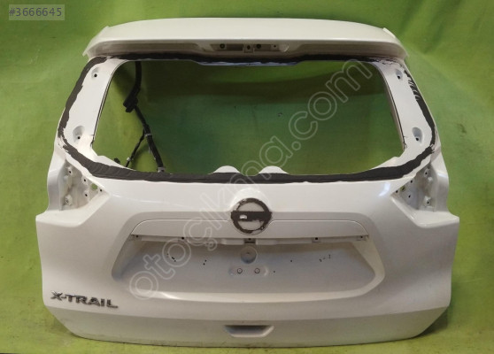nissan X-trail bagaj kapağı