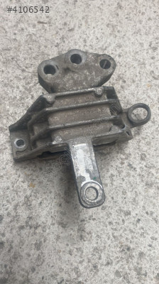 OPEL INSİGNİA SAĞ MOTOR KULAĞI.OTO ERKAN ÜNYE