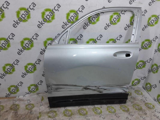 MERCEDES 190 2019 2023 W247 GLB SOL ÖN KAPI : A2477220901