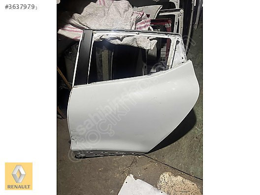 RENAULT CLIO 4 ÇIKMA ORJİNAL BEYAZ SOL ARKA KAPI VE DİĞER PARÇAL