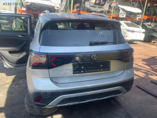 VOLKSWAGEN T-CROSS BAGAJ KAPAĞI DOLU