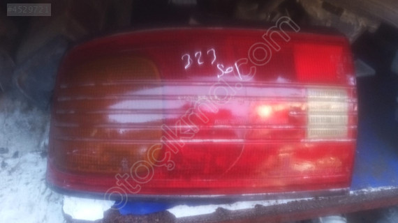 Mazda 323 sol arka stop