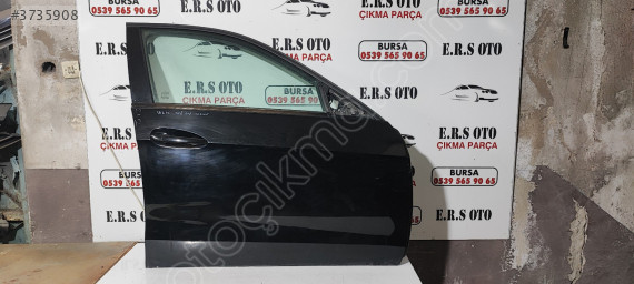 MERCEDES W212  SAĞ ÖN KAPI SÖKME
