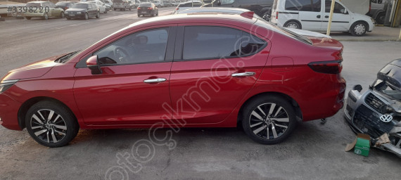 2021-2024 Honda City Orjinal Sol Ön Kapı Yedek Parçaları