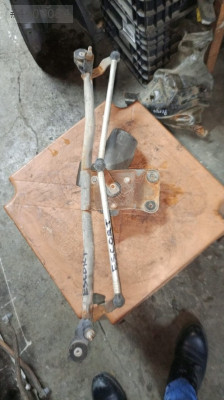 Ford escort silecek motor freze