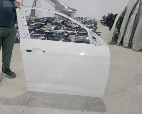 FİAT EGEA BEYAZ SAĞ ÖN KAPI ORJINAL GÖÇÜKLÜK