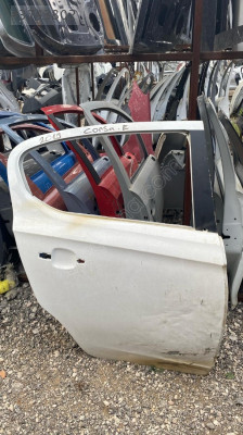 Opel Corsa e sag  arka kapı
