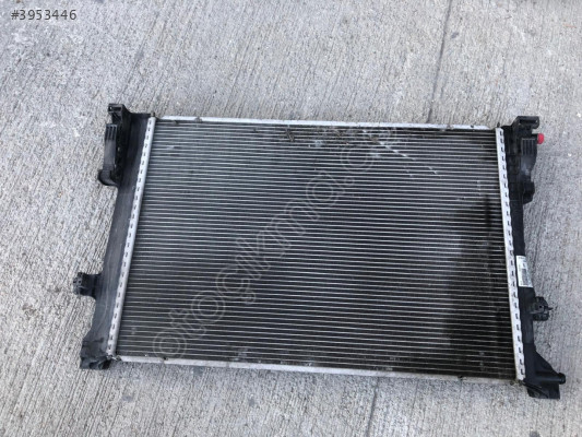 MERCEDES A SERİSİ W176 W246 W242 W117  SU RADYATÖRÜ 2465001303