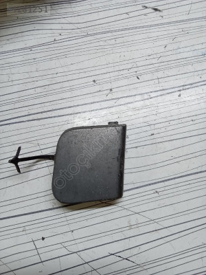 Renault Megane 2 Ön Tampon Çeki Demiri Kapağı 8200412399