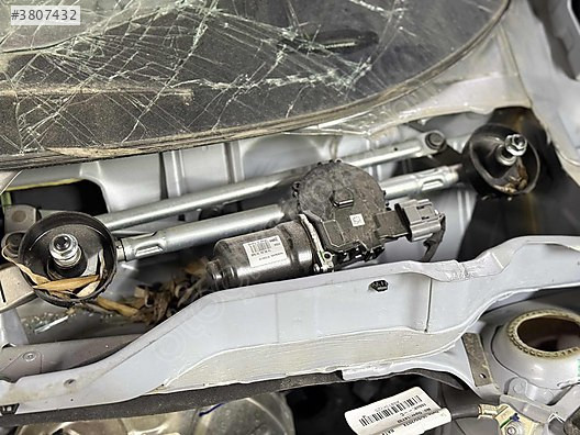 NİSSAN JUKE SİLECEK MOTORU SÖKME ORJİNAL YEDEK PARÇA
