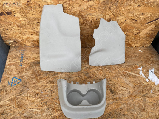 RENAULT  SCENİC BARDAKLIK İÇ BAKALİT KAPAK 684300001R