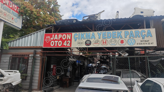 Nissan sunny sağ ön kapı